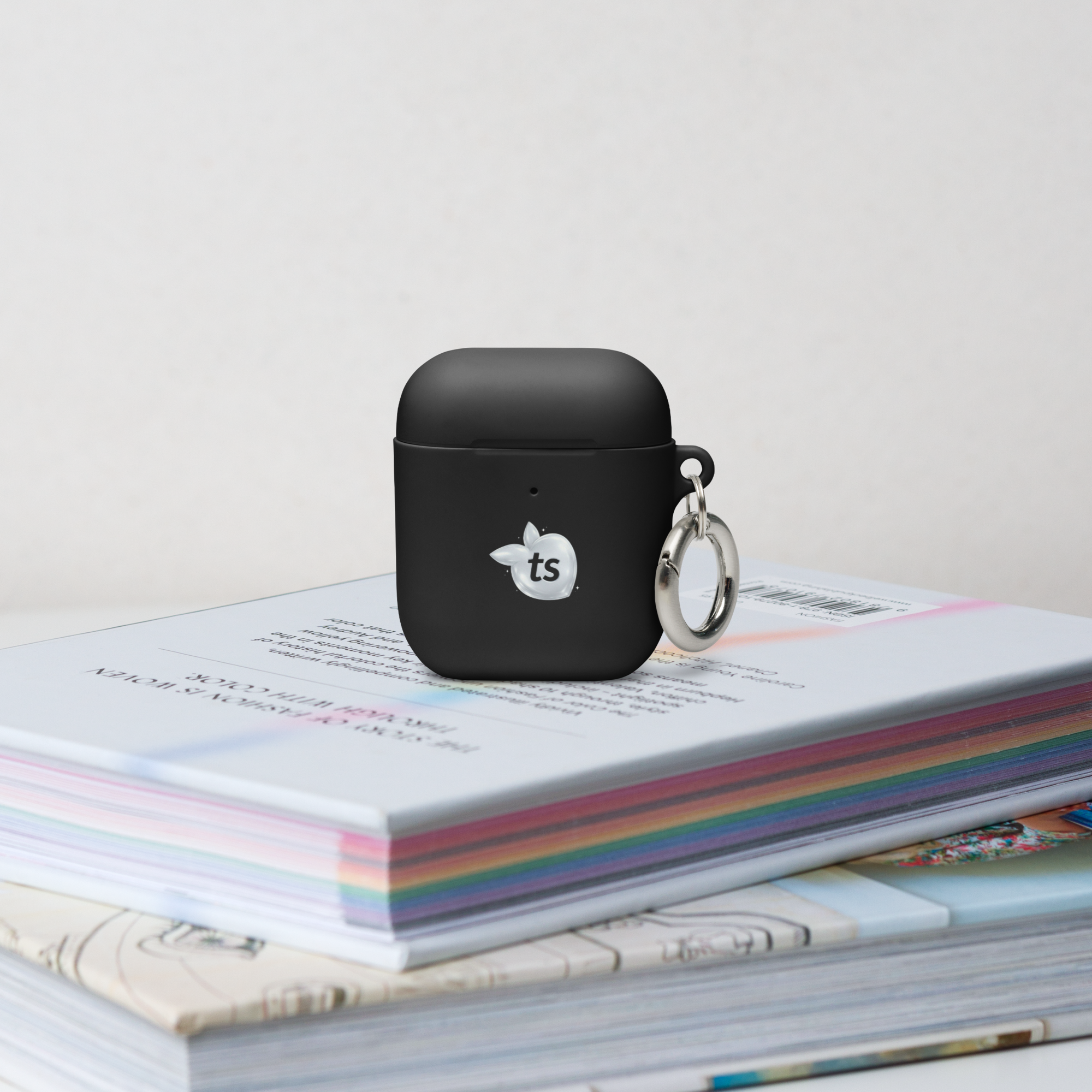 tsgabrielle® • Custodia in gomma compatibile con AirPods® Pro • 8 colori • Il Tocco Trans Francese - View 6